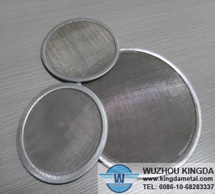 Multilayer stainless steel filter disc