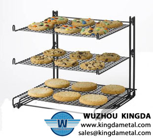 Wire rack for cooling bread