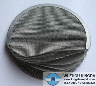 Multilayer wire mesh filter disc